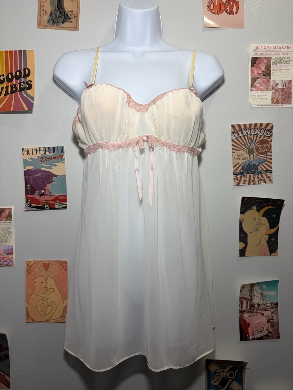 Apt. 9 White Chemise with Blush Trim